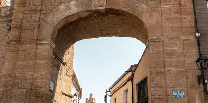 Puerta de Valencia 02