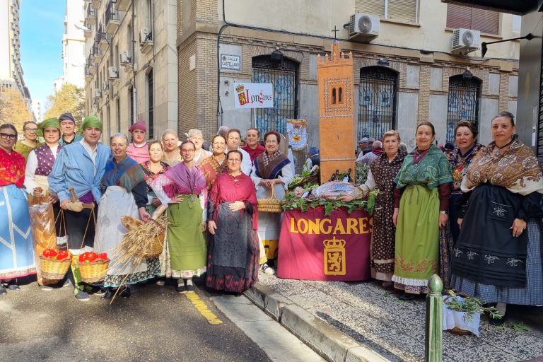 Grupo de Longares en la Ofrenda de Frutos