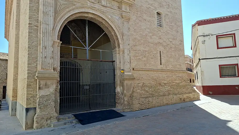 iglesia Longares